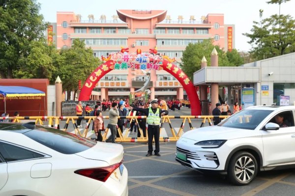 开云体育全省公安机关共转移警力8万余东说念主次-Kaiyun网页版·「中国」开云官方网站 登录入口